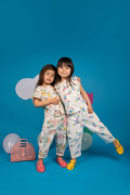 Ensemble léger pour enfant. Décontracté et confortable. Moderne et stylé.