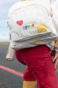 Sac à dos Sunny Heart enfant détail poche avant cœurs soleils