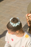 Chouchou Ice Cream attaché en chignon