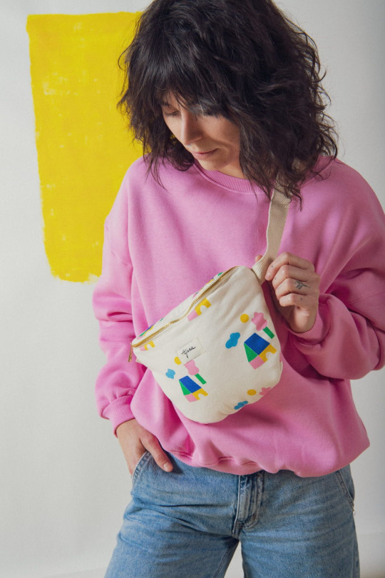 Sac banane Casa porté avec bandoulière ajustable