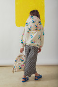 Sac à dos Casa en coton porté de profil