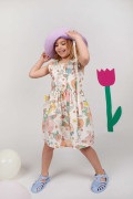 Robe fille motif fleuri. Coupe structurée confortable et trop mignonne. 100% coton biologique