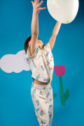 Blouse ou chemisette pour fille. Coton biologique, coupe ample et crop.